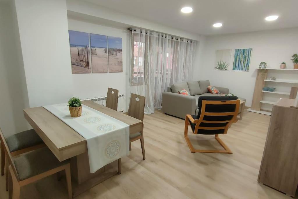 Ferienwohnung Leon Puro Centro Exterior foto